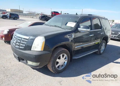 2007 Cadillac Escalade Standard z USA, uszkodzony, nr VIN 1GYFK63827R275913